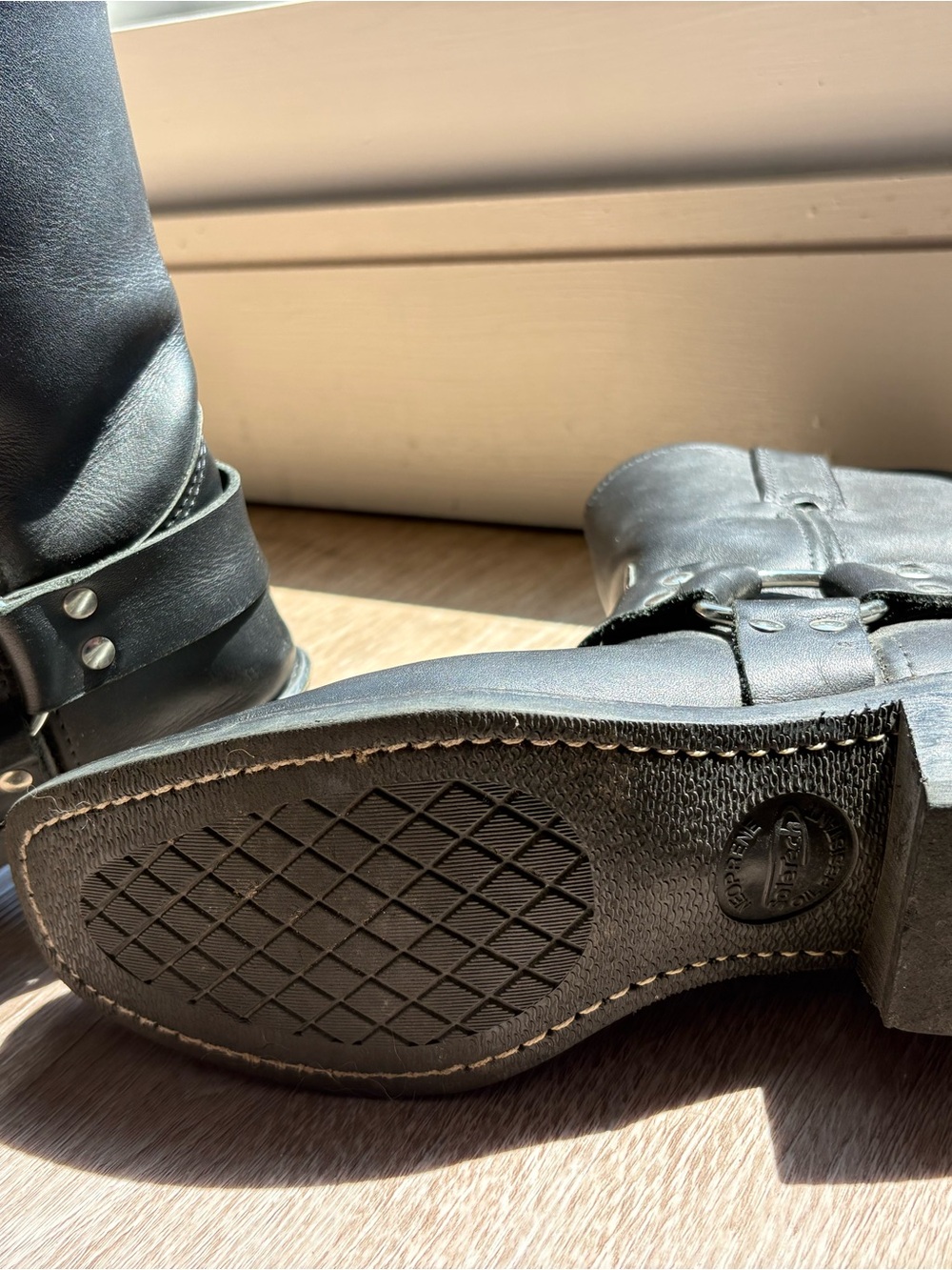 Authentic Frye Harness Boots EUC - Picture 4 of 5